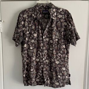 Patagonia Men's Floral Button Down Shirt - Gray